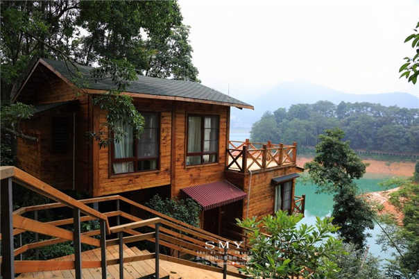 樹屋溫泉酒店設計說明